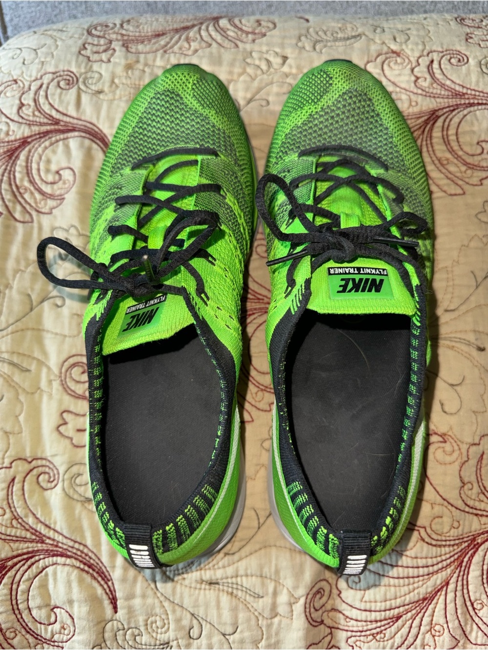 Nike Men’s Neon Green Flyknit Running Shoes